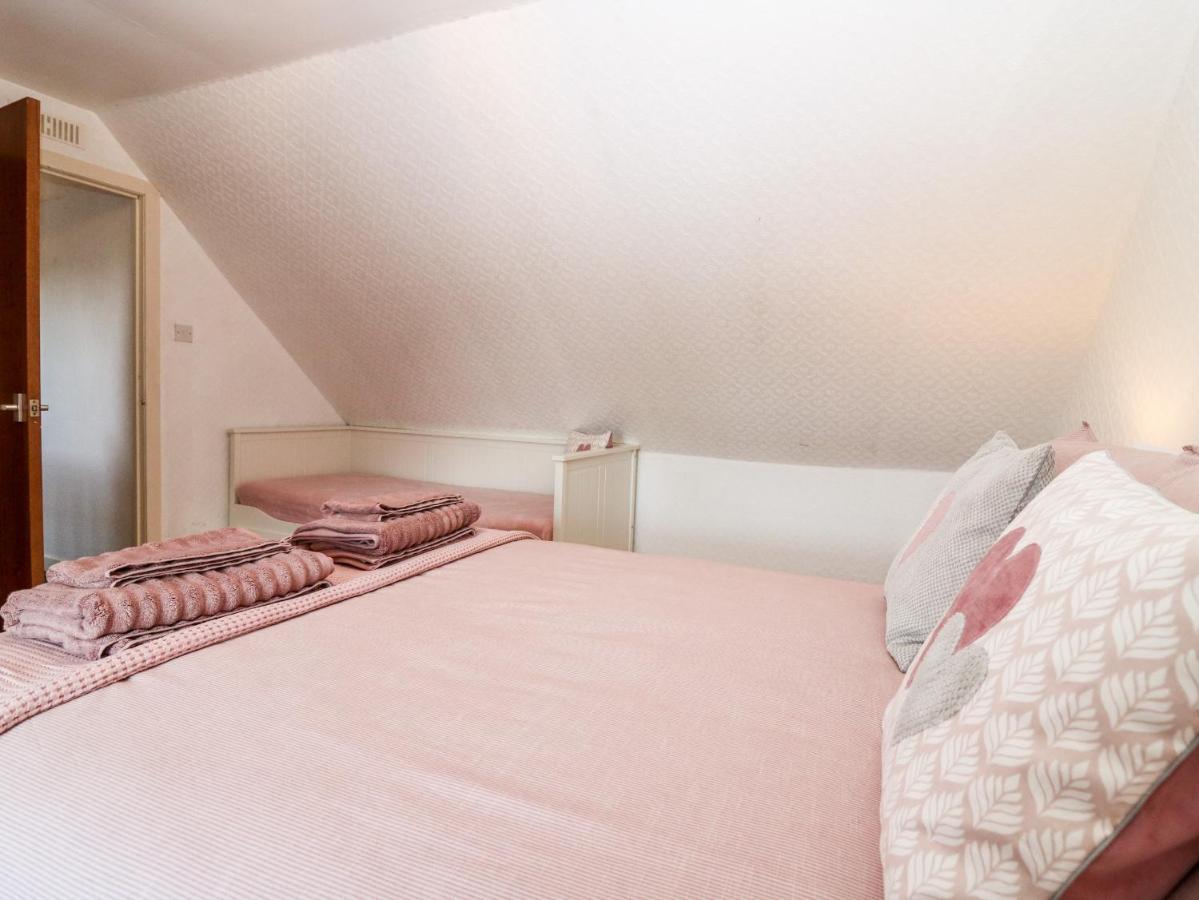4 Gordon Street Villa Бъки Екстериор снимка