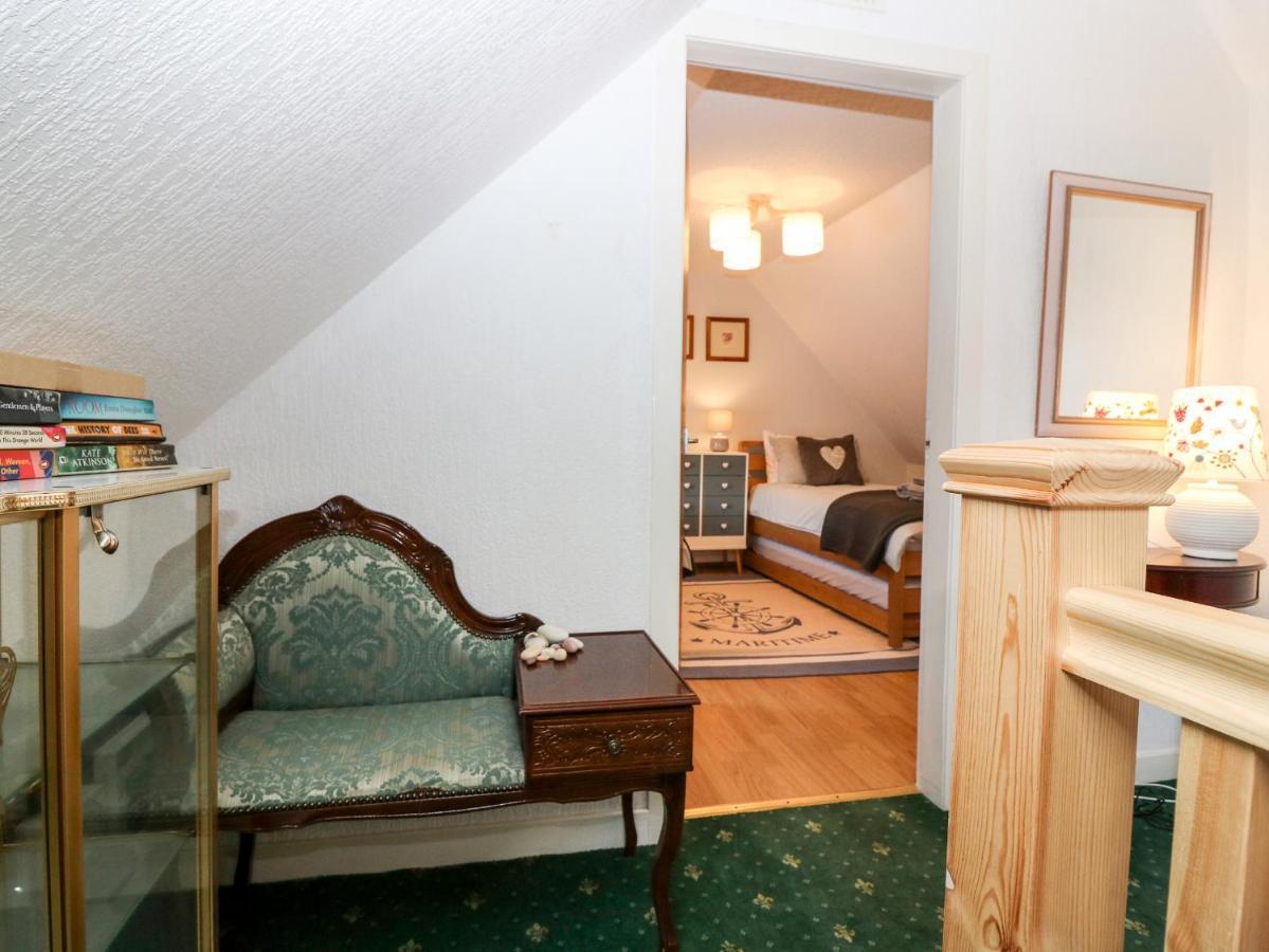 4 Gordon Street Villa Бъки Екстериор снимка